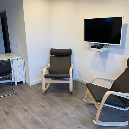 Renovated 3-room Near Tram Stop Apartment