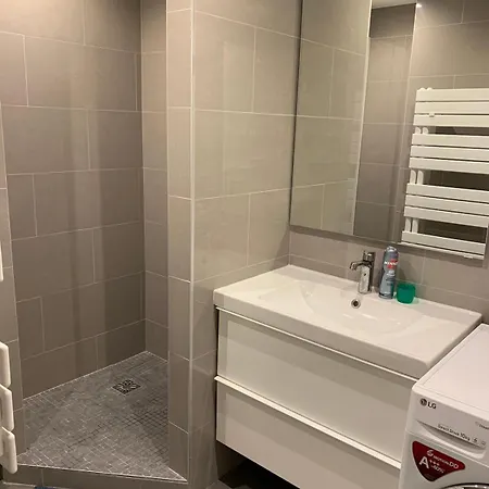 Apartamento 3 Pieces 75 M2 Pres Arret Tram *